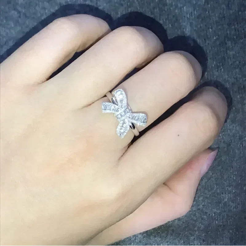 Anéis Femininos de Zircônia Cú - Luxury Lifestyle Jewelry avaliação e preço
