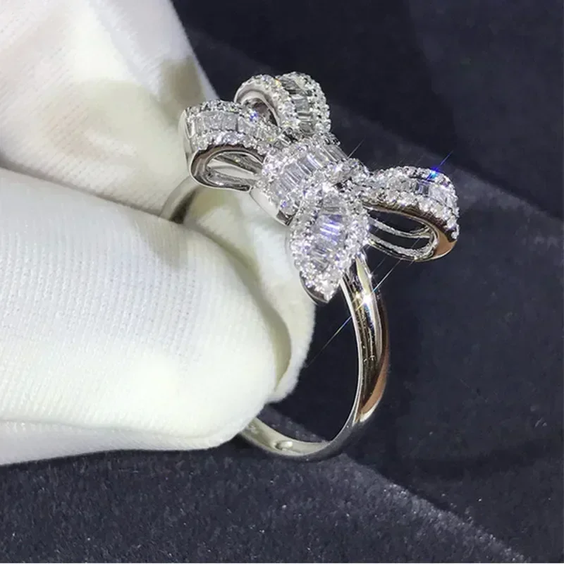 Anéis Femininos de Zircônia Cú - Luxury Lifestyle Jewelry avaliação e preço