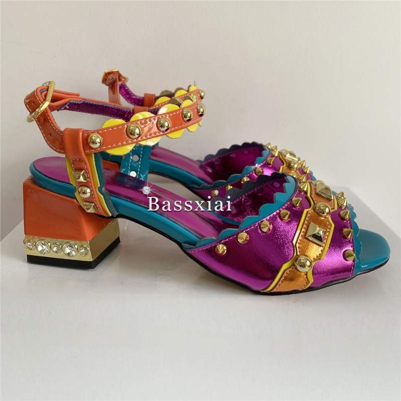 Luxo Rivet T-Strap Sandálias M - Luxury Lifestyle Shoes avaliação e preço